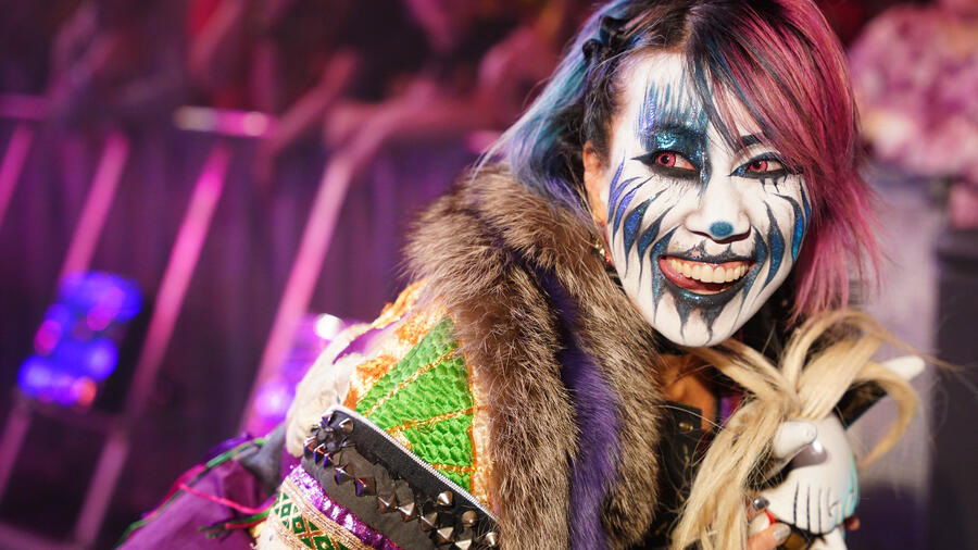 Asuka Still Feeling In Danger, Says Issues Are Not Just Online; Ari Emanual Says Original Netflix Talks Were For NXT