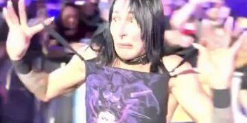 Rhea Ripley Suffers Wardrobe Malfunction (Video), Contract Signing