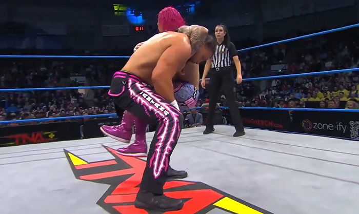 Mike Santana Pays Homage To Bret Hart At TNA Under Siege, Broadcast Member Misses The Show, Late Changes