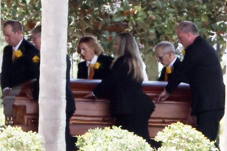 Conflicting Reports On Whether Hulk Hogan’s Body Has Been Cremated