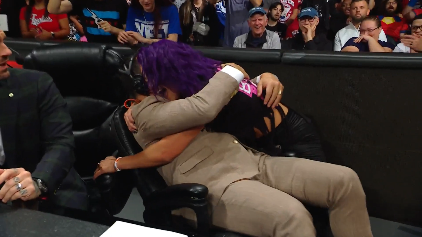 What’s Next For Fired WWE Superstar?, Bayley’s Hugger Gimmick Returns, Becky Lynch Destroys AJ Lee On WWE RAW, Updated WrestlePalooza Card