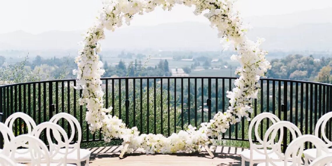Pro Wrestlers get engaged to be married | Source: Martha Stewart