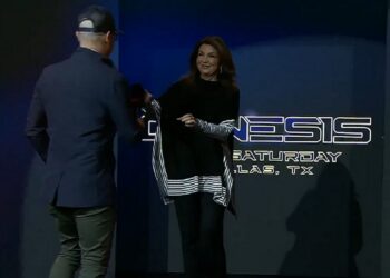 Former TNA President Dixie Carter appears on TNA iMPACT on AMC | Source: TNA Wrestling