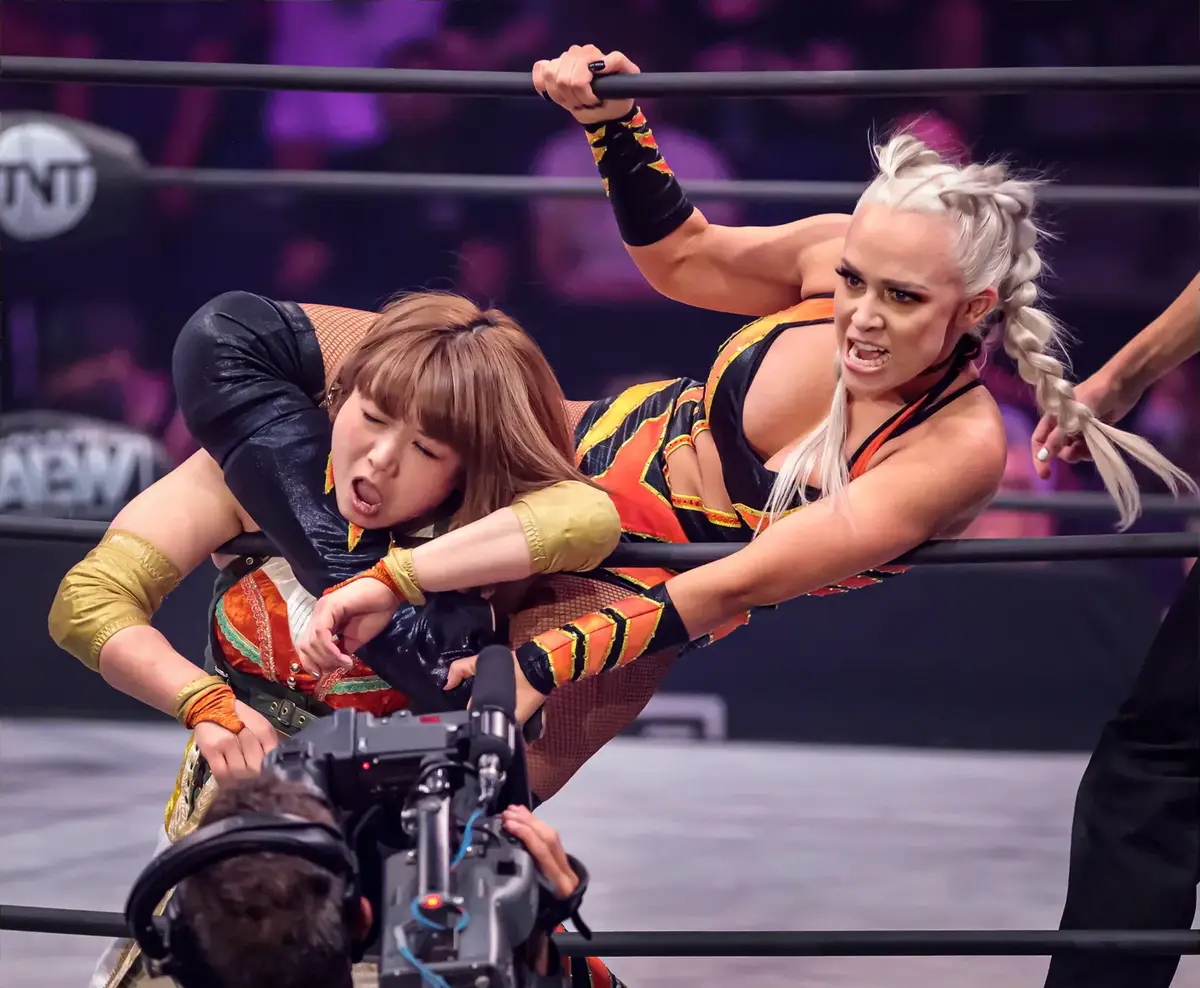 Megan Bayne Calls Penelope Ford Injury “Very Upsetting,” Lena Kross Addresses Stepping Up To Replace Her
