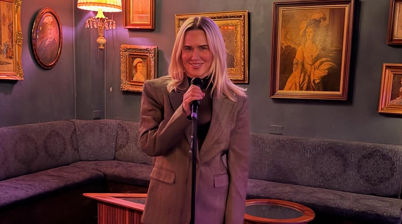 CJ “Lana” Perry Makes Stand Up Comedy Debut CJ “Lana” Perry Makes Stand Up Comedy Debut