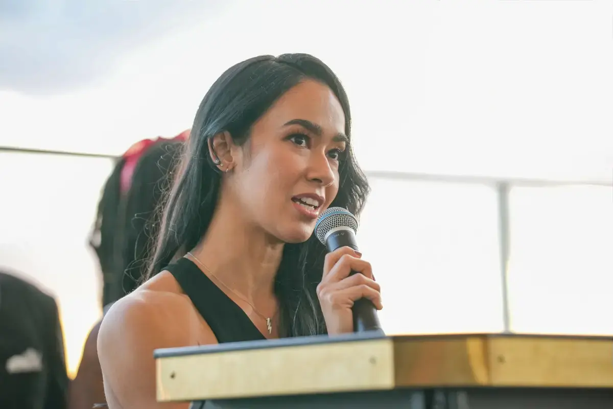 AJ Lee Comments On Bayley Title Match Over 10 Years In The Making On 3/16 WWE Raw