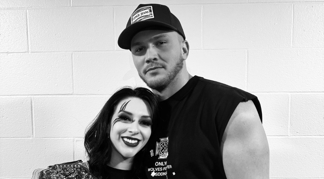 Myles Borne Explains How He And Stephanie Vaquer Began Dating, Says She Made The First Move