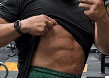 Paul Wight shows off extreme weight loss in late-July of 2026