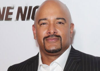 Jonathan Coachman at a 2019 Beverly Hills premiere