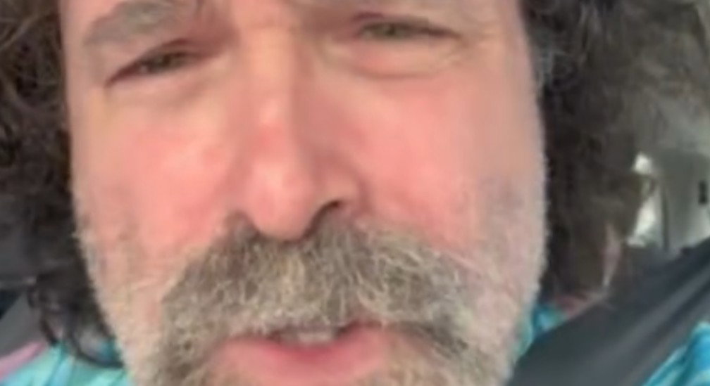 Mick Foley Resolves Charity Auction Incident After Fans Flee With Shirts