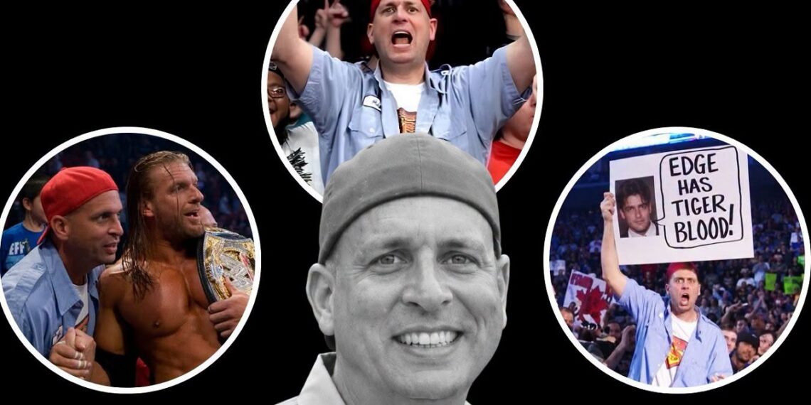 WWE Sign Guy Fan Rick Achberger | Image Source: Onii-Chan﻿ Facebook